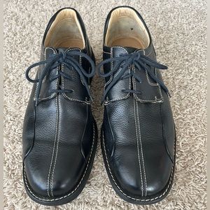 Johnston & Murphy men’s leather shoes, size 10